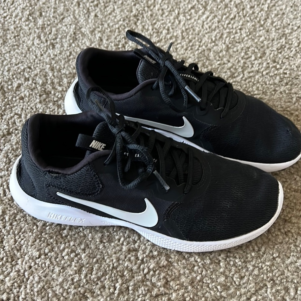 Nike FLEX Running Shoes- Men’s 8